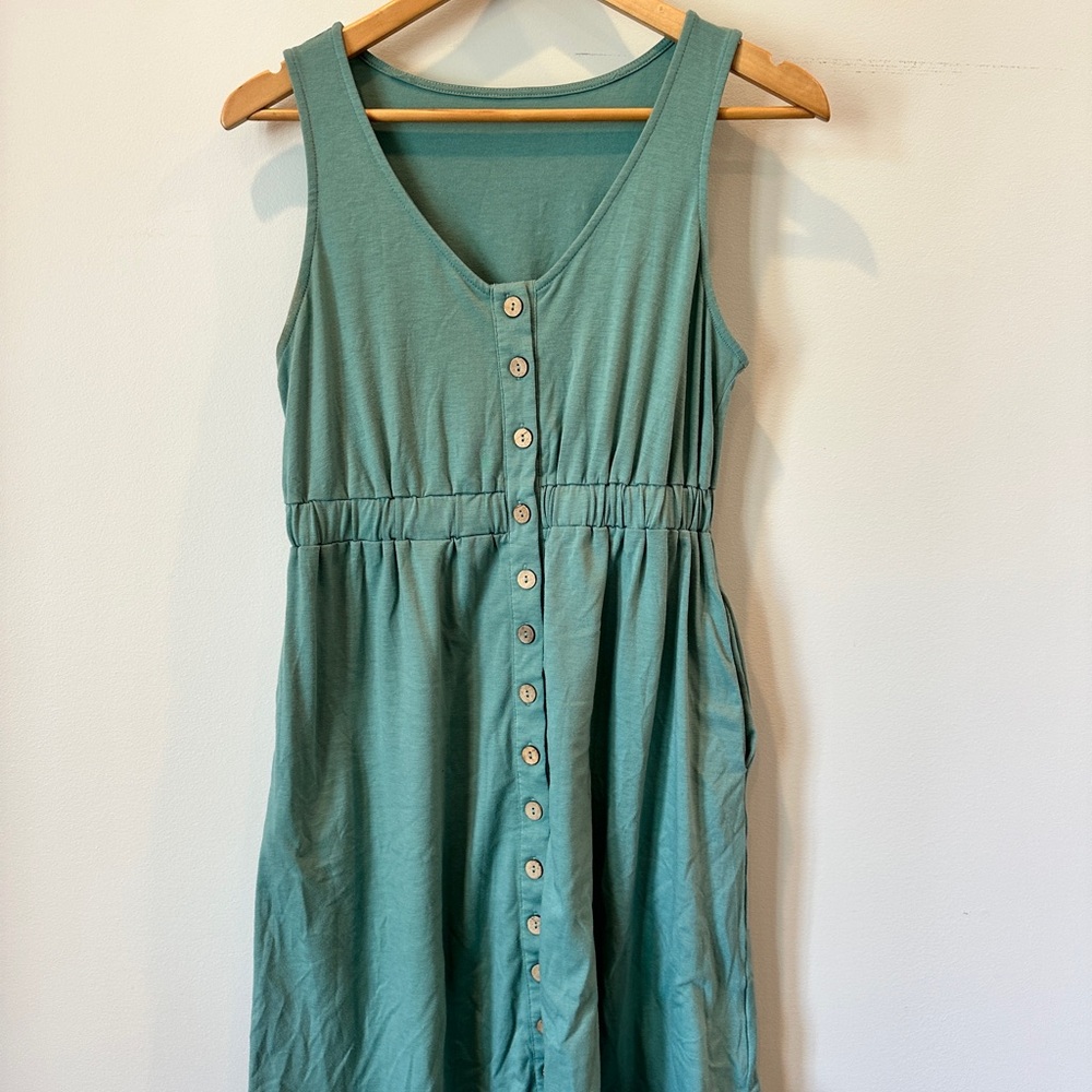 Sleeveless Button-Front Green Casual Dress